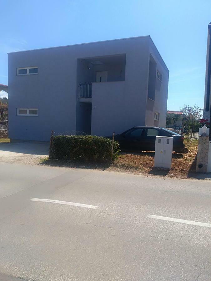 Apartments Bartol Vir Exterior photo